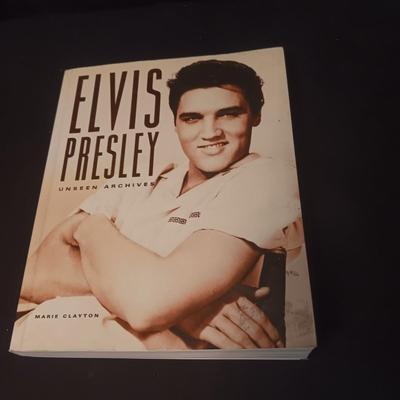 ELVIS PRESLEY UNSEEN ARCHIVES COFFEE TABLE BOOK