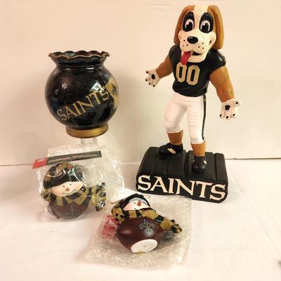Lot #20 New Orleans Saints Collectibles Lot - 4 pieces