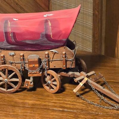 Handpainted Cover Wagon Lamp