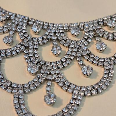 Clear Rhinestone Collar Style Necklace