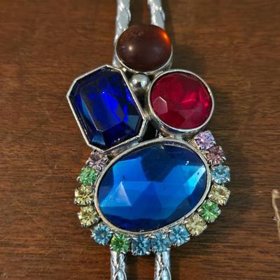Women's Rhinestone Bolo Tie