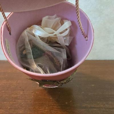 Silk Covered Flowe Pot Box with sachets
