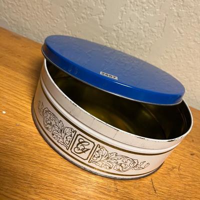 Round tin