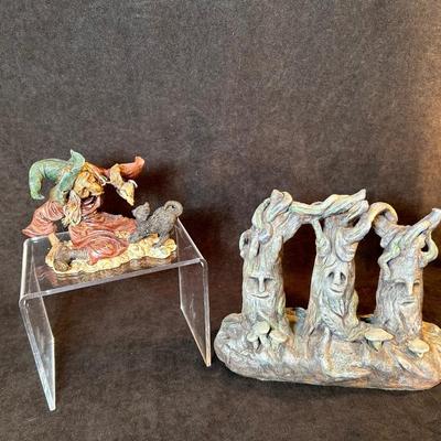 Lot 13. Pair of Halloween-themed figurines
