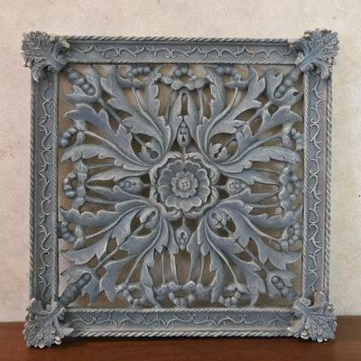 Resin Decorative Plaque
