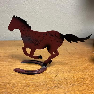 Horse metal