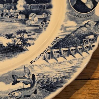 Vintage Oregon Blue and White Plate