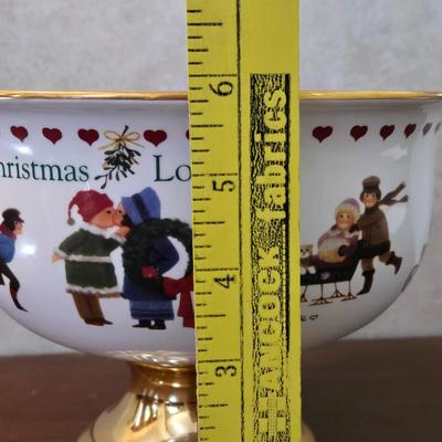 Charles Wysocki Decorative China Bowl