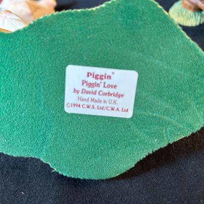 Lot 24. Ten Piggin Figurines