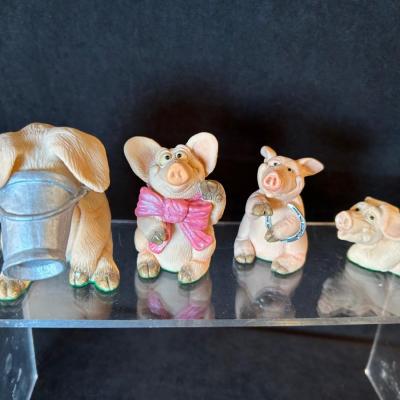 Lot 29. Ten Piggin Figurines