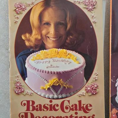 Cake Dexorating Cookbooks