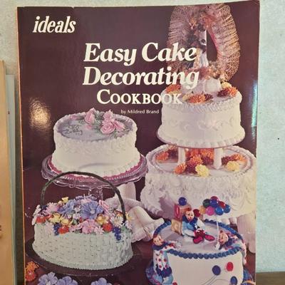Cake Dexorating Cookbooks