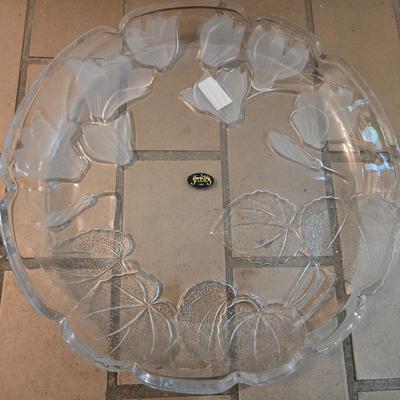 Crystal Platter with Frosted Flowers