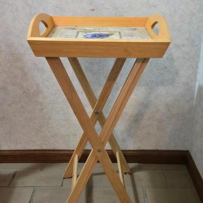 Pansy Tray Table