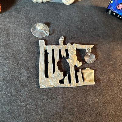 Lot 43. Cat Lot