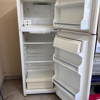 ROPER ~ Small Refrigerator