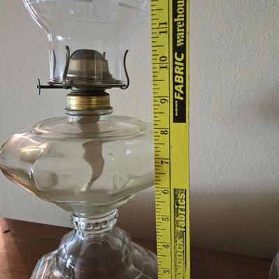 Antique Glass Kerosene Lamp with Decorative Design Flute