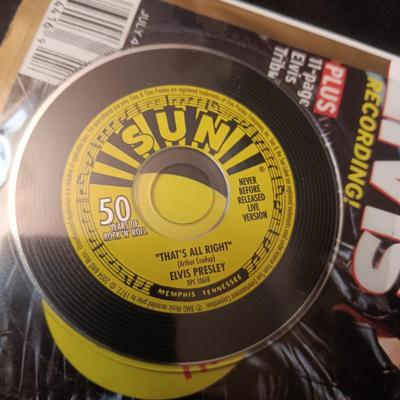 ELVIS WOORD SEEK, TV GUIDES W/CD'S AND MAGAZINES