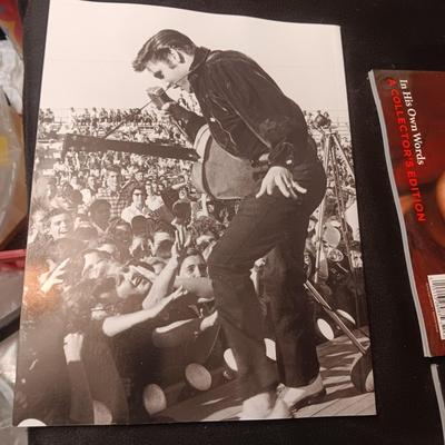 4 ELVIS MAGAZINES