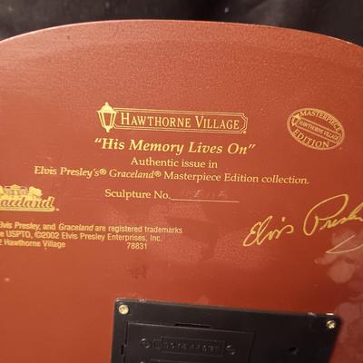 ELVIS PRESLEY GRACELAND "HIS MEMORY LIVES ON"