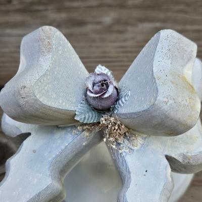 Wood Heart and Bow Wall Deco