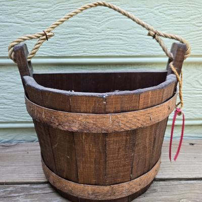 Vintage Wood Bucket Wall Pocket Deco