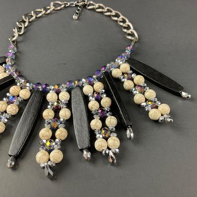 -36- COSTUME | Multicolored Beaded Necklace