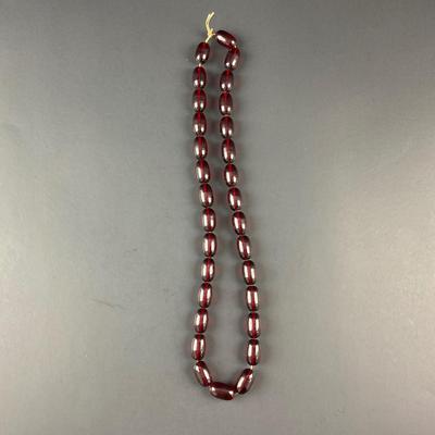 -39- FINE JEWELRY | 1930’s Cherry Amber Beaded Necklace