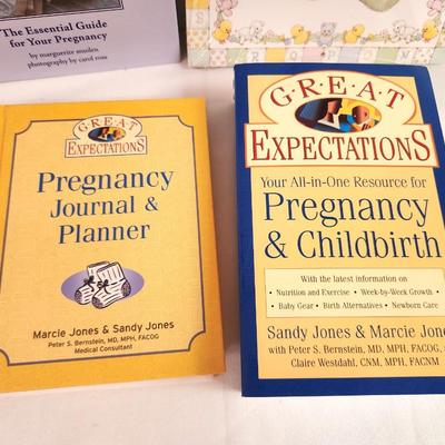 Lot #36 Pregnancy/Expectant Mother Gift Group - books/planner calendars - all new