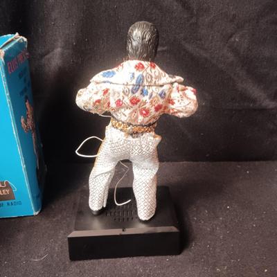 VINTAGE ELVIS SOLID STATE AM RADIO AND AN ORNAMENT