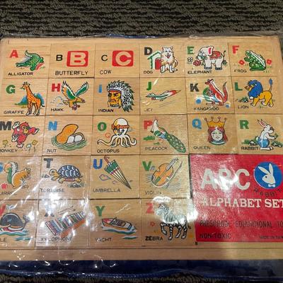ABC wooden puzzle