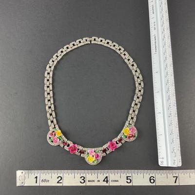 -40- DEROSA | 1940’s Porcelain Flower Necklace
