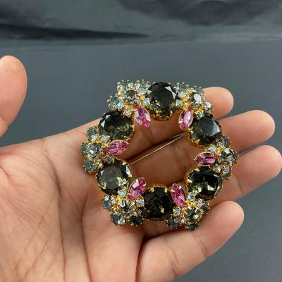 -41- BROOCH | 1950’s Multicolor Crystal Brooch