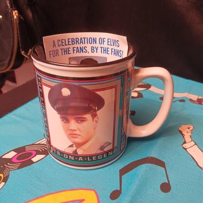 ELVIS HANDKERCHIEF, 2 SIDED SMALL PILLOW, COFFEE MUG AND PEN