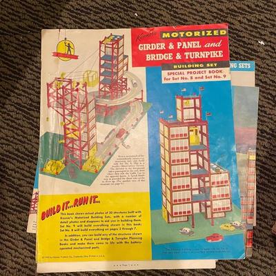 Motorized girder & panel building set