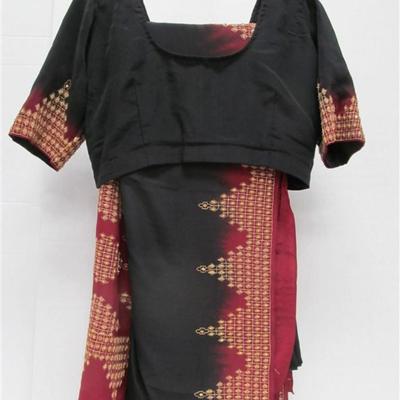 INDIAN SARI SAREE BLACK WITH BURGUNDY TRIM WITH BEADS & SEQUINS BONUS TOP
