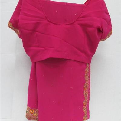 INDIAN SARI SAREE BRIGHT FUSCHIA WITH SEQUINED & BEADED FLORAL TRIM BONUS TOP