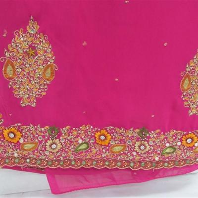 INDIAN SARI SAREE BRIGHT FUSCHIA WITH SEQUINED & BEADED FLORAL TRIM BONUS TOP