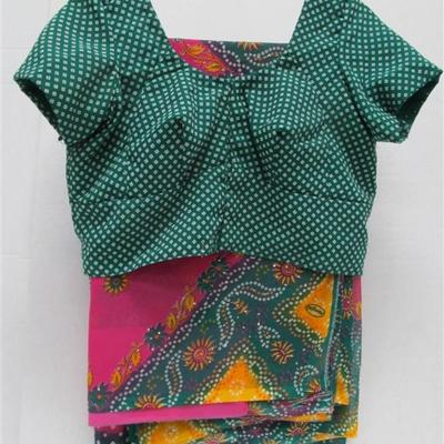 INDIAN SARI SAREE BRIGHT FUSCHIA & GREEN WITH FLORAL & RHINESTONE TRIM BONUS TOP