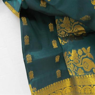 INDIAN SARI SAREE EMERALD GREEN & GOLD WITH GOLD TRIM BONUS TOP