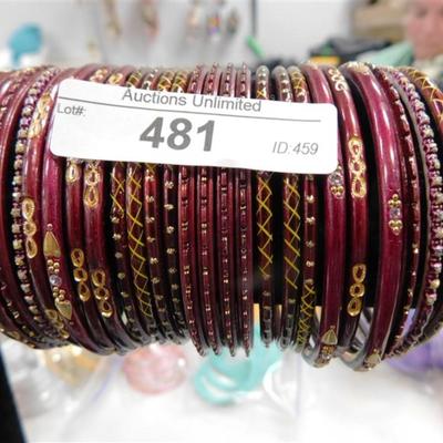 481 LOT OF 25 MARRON & GOLD BANGLE BRACELETS