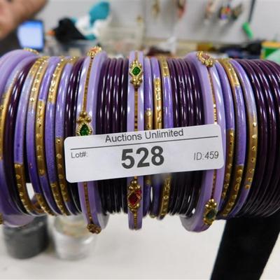 528 LOT OF 33 PURPLE BANGLE BRACELETS