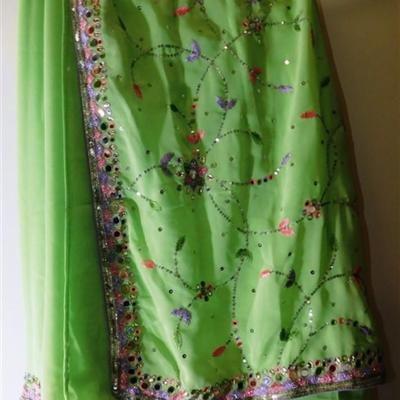 INDIAN SARI SAREE FABRIC NEON GREEN WITH PINK AND LAVENDER FLOWERS. SEWN IN MIRRORS
