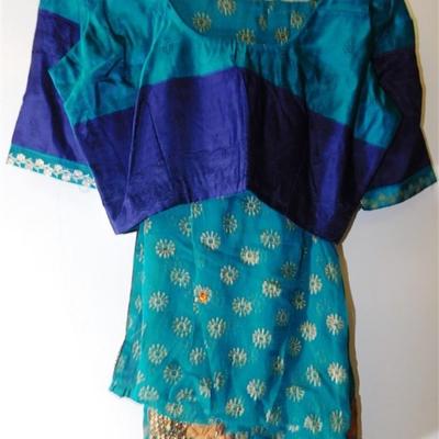 INDIAN SARI SAREE NAVY AND TEAL WITH GOLD SEQUINS BONUS TOP