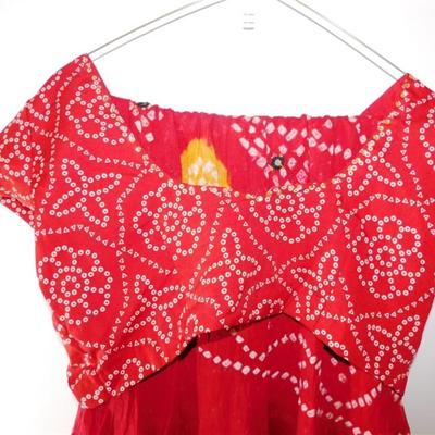 INDIAN SARI SAREE MAROON AND WHITE WITH BELLS BONUS TOP