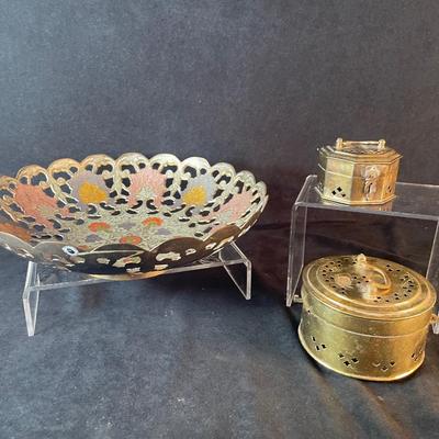 Lot 119 Brass Items