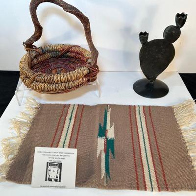 Lot 122. SW Decor Items