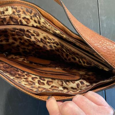 Jessica Simpson purse