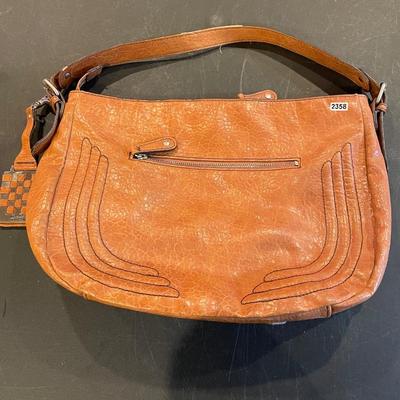 Jessica Simpson purse