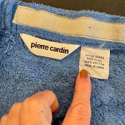 Velcro shower towel